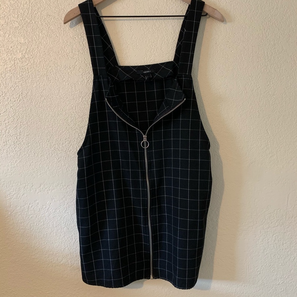 Forever 21 Overall Dress - Picture 4 of 9